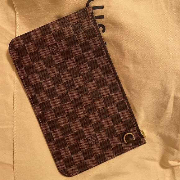 SOLD-Louis Vuitton Removable Compartment for the Neverfull MM Bag. Red Interior. - Picture 3 of 16